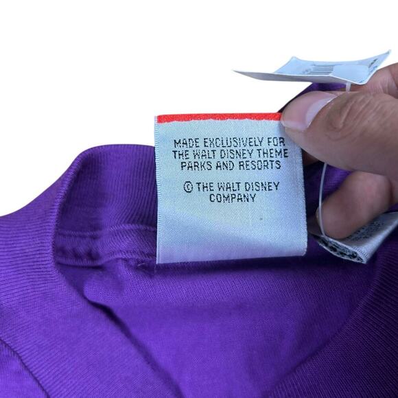 Captain Hook Disneyland 90’s Vintage NWT T-shirt - Picture 5 of 5